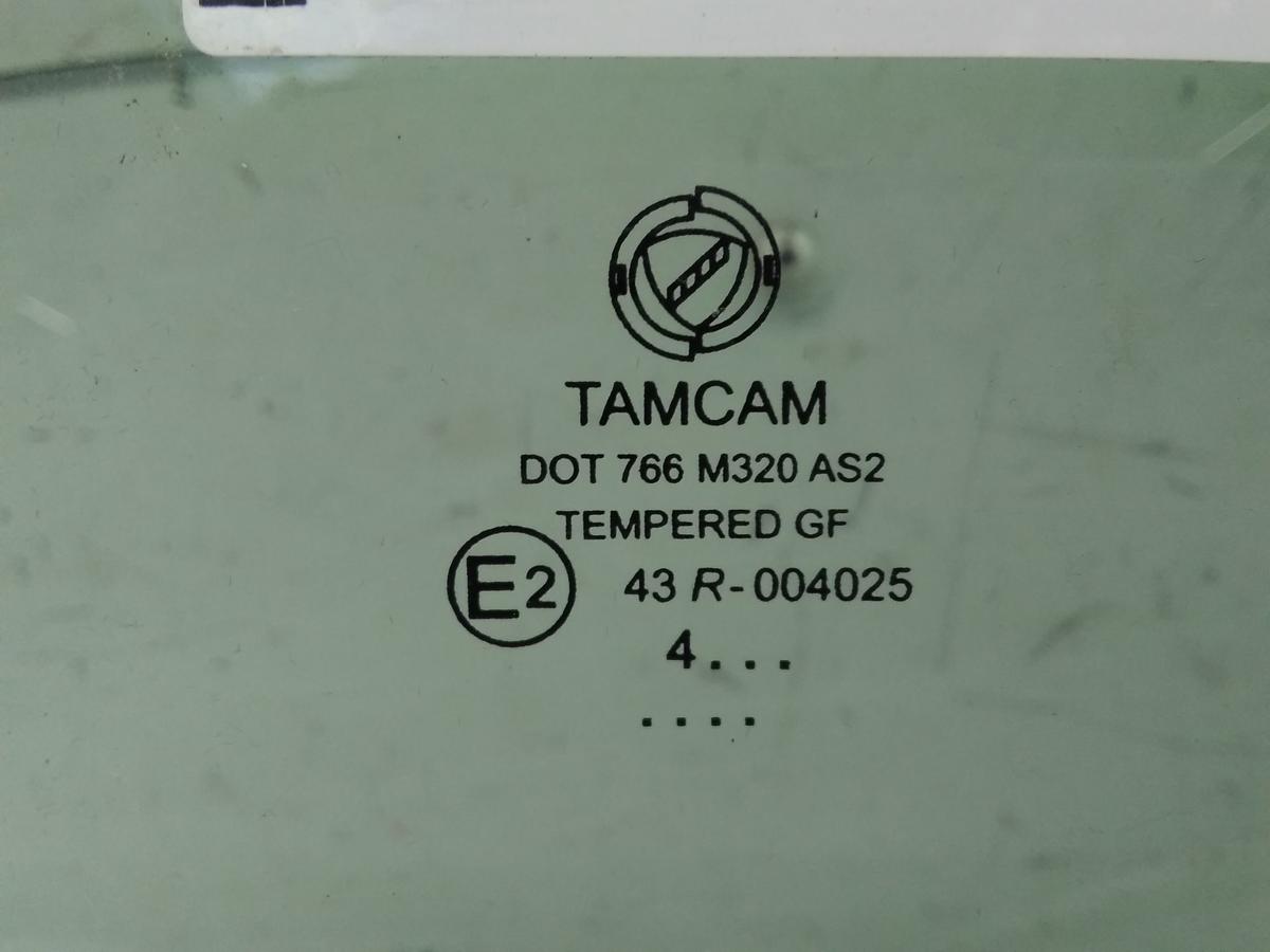 Opel Combo D Türscheibe vorn rechts grüncolor Bj.2014