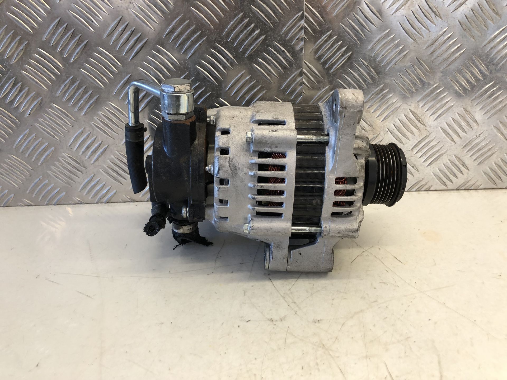 Kia Cerato FE Lichtmaschine Generator Diesel Unterdruckpumpe ALT-H229