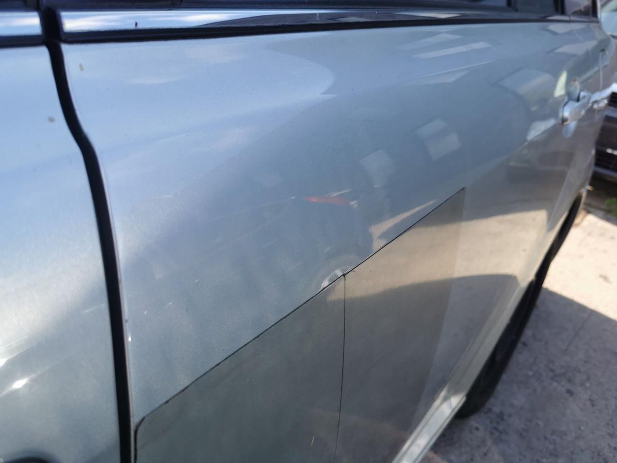 Toyota Avensis T25 Kombi Tür Autotür Fondtür hinten links 1C0 Radiant Silver ROH