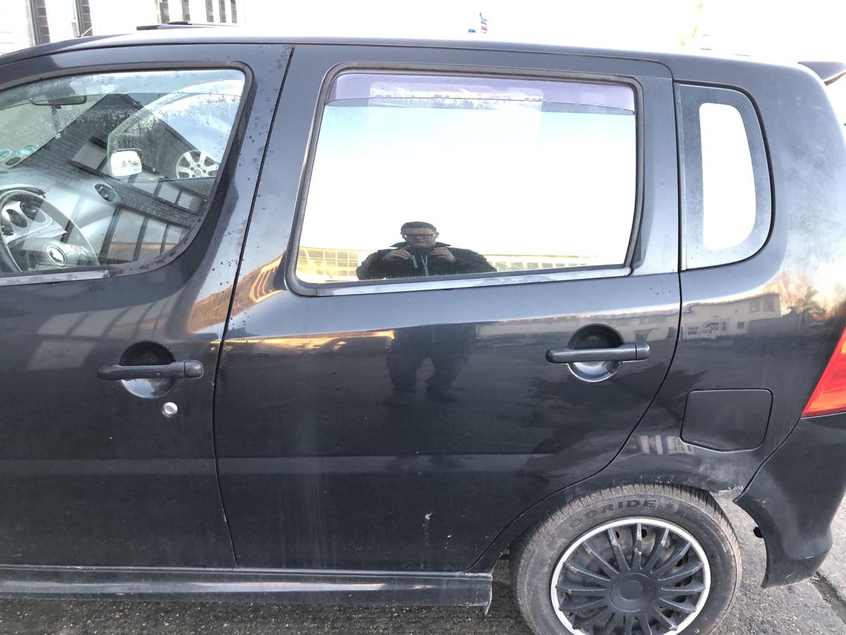 Daihatsu YRV M2 T&uuml;r hinten links Rohbau Fondt&uuml;r N05 schwarz