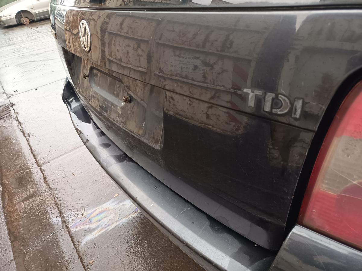 VW Passat 3BG original Heckklappe mit Scheibe C9Z Black Magic Bj 2003