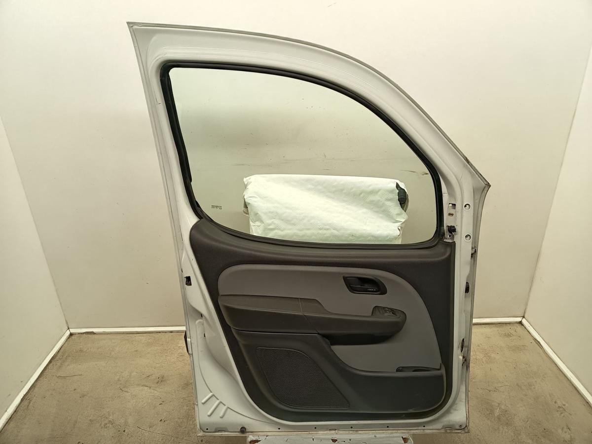 Fiat Doblo 223 original T&uuml;r vorne links wei&szlig; Baujahr 2009