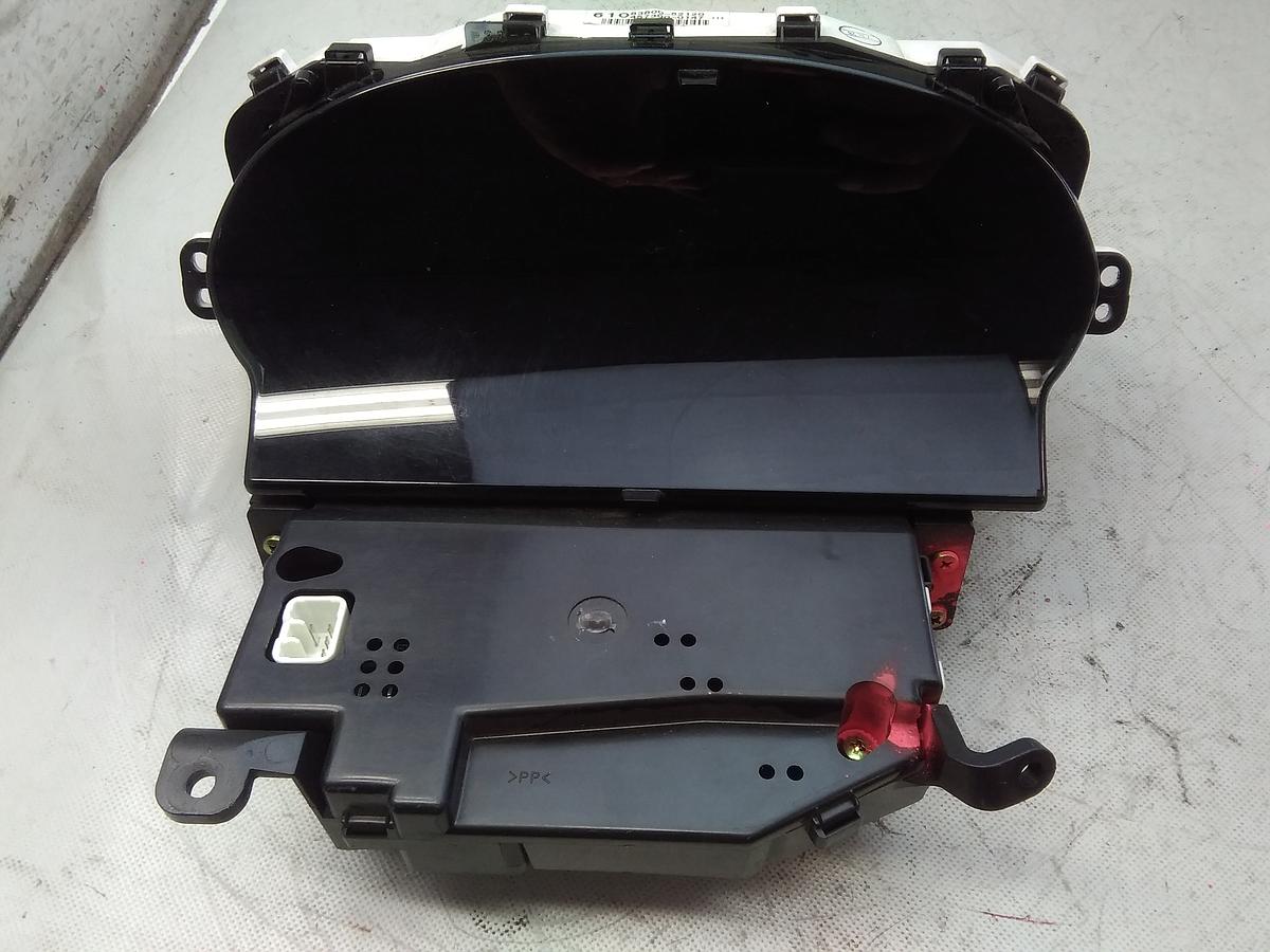 Toyota Yaris Kombiinstrument Tacho original 8380052120 Denso 4573000147