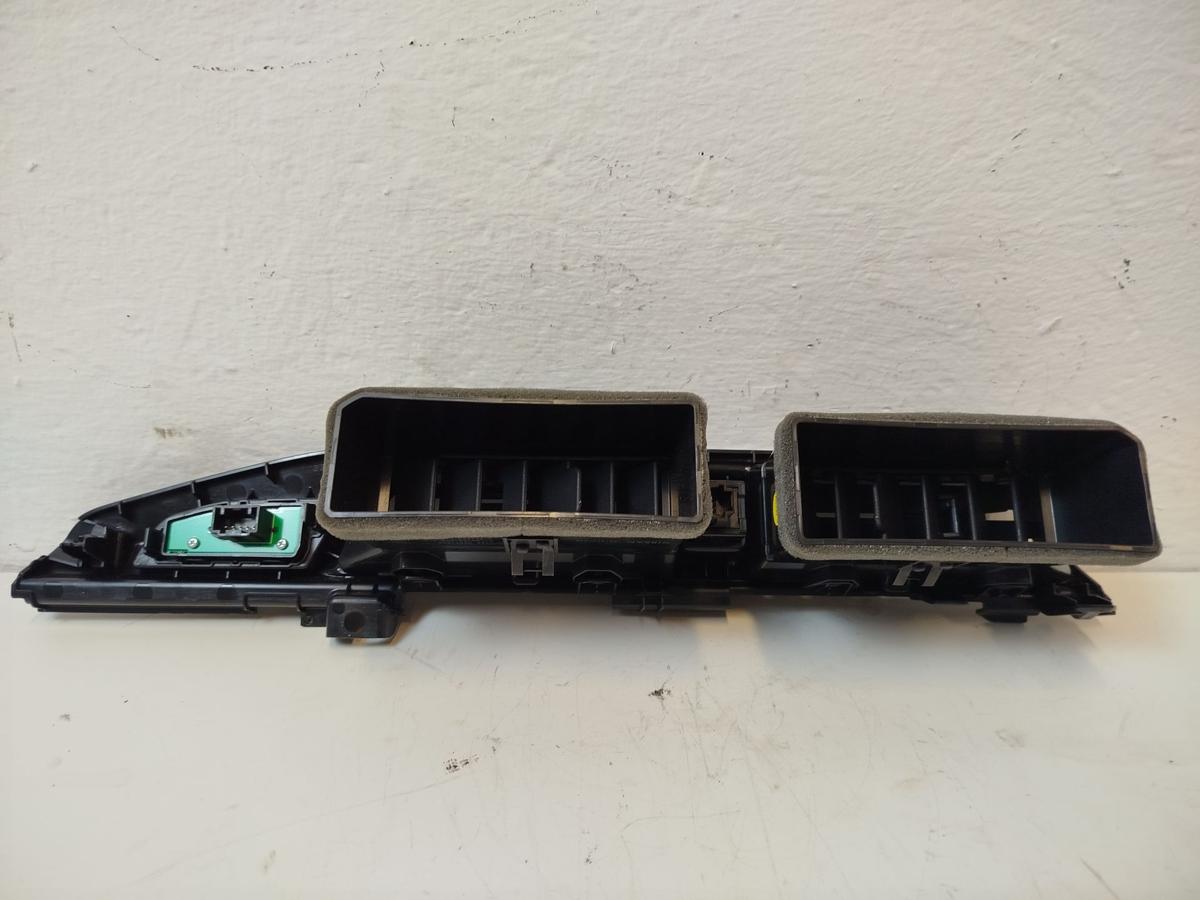 Nissan Micra K14 Luftd&uuml;se Luftdusche Luftausstr&ouml;mer L&uuml;ftd&uuml;sen Mittelkonsole