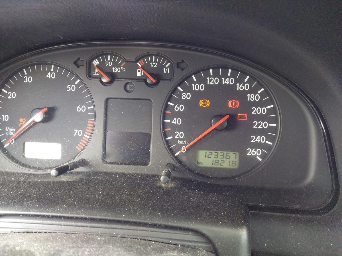 Motor ARM 1.6 74kw Laufleistung 123367km VW Passat 3B Bj.1999