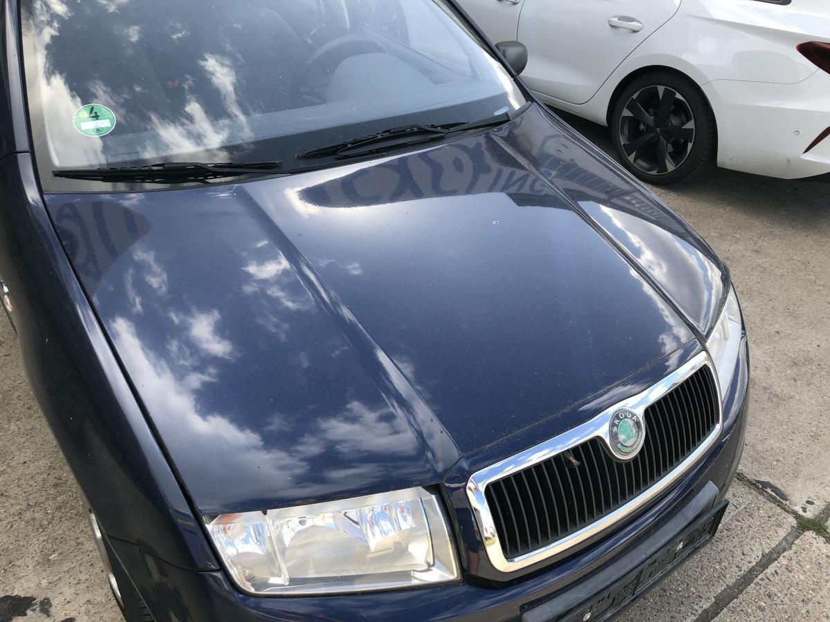 Skoda Fabia 6Y Motorhaube Haube Klappe Deckel vorn K&uuml;hlergril LF5U Tiefseeblau