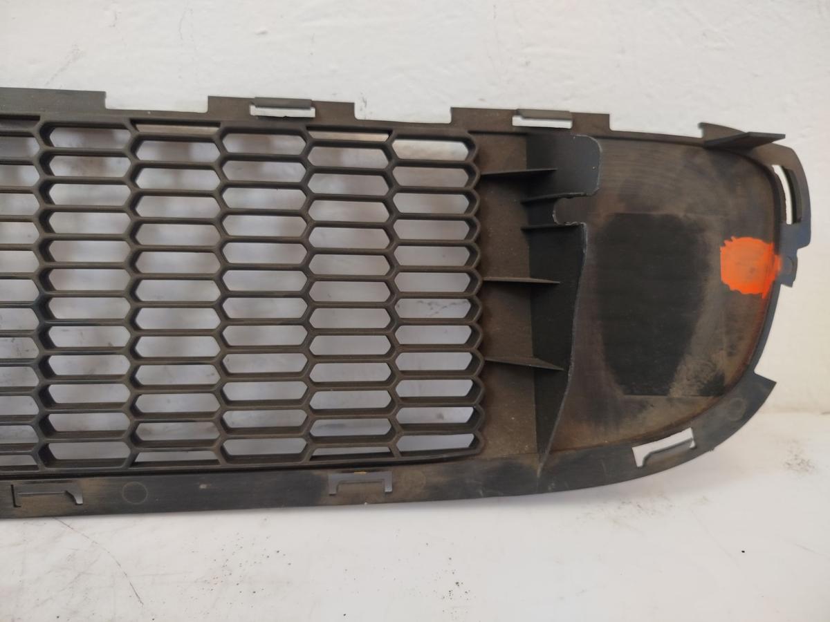 Mini II R56 nur Cooper S Gitter Mitte Stossfänger vorn Luftgitter Lufteinlass