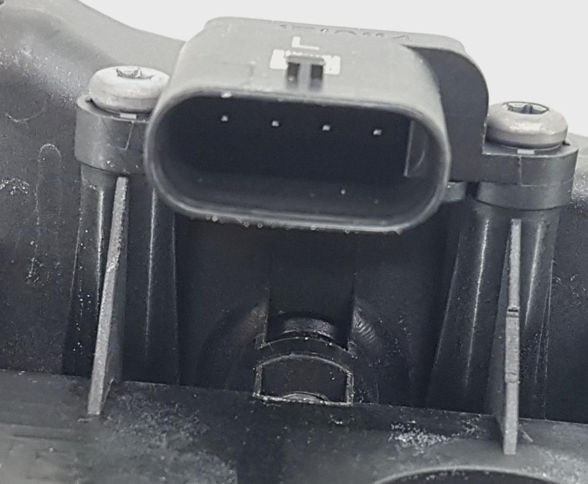 Tesla Model Y T&uuml;rgriff vorn links 1528114-00-D Bj22 schwarz passt auch hinten