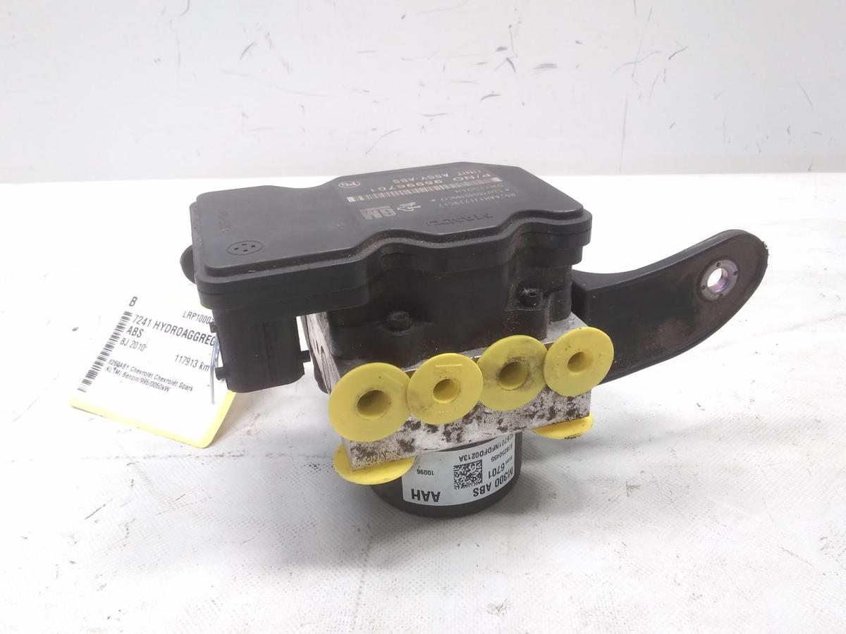 Chevrolet Spark M300 original ABS-Block 95996701 688250455 Bj.2010