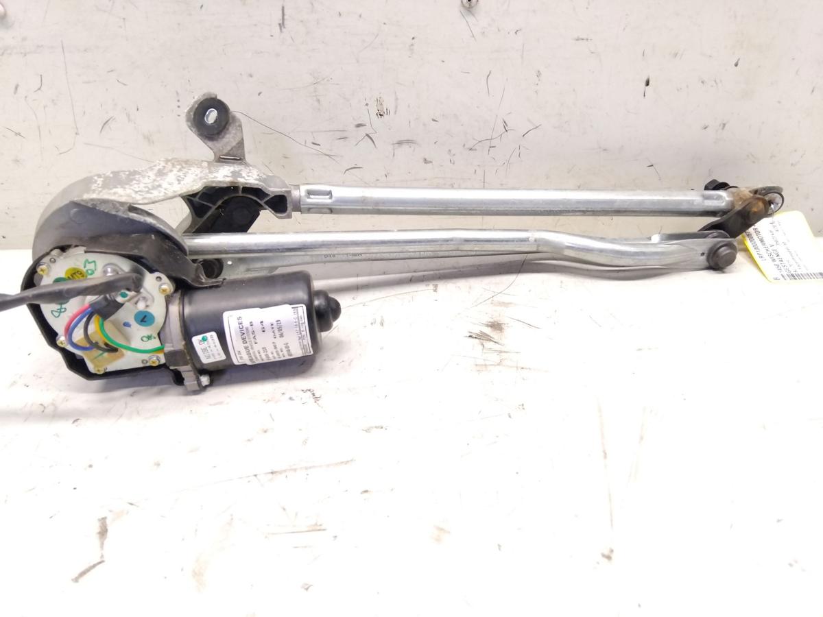 Tesla Model S Facelift original Wischermotor mit Wischergest&auml;nge vorn Bj.2019