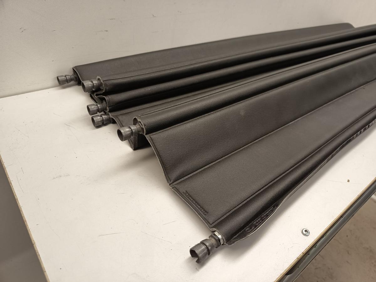 VW Passat Variant 32B Bj 1987 original Laderaumabdeckung in schwarz LEDER