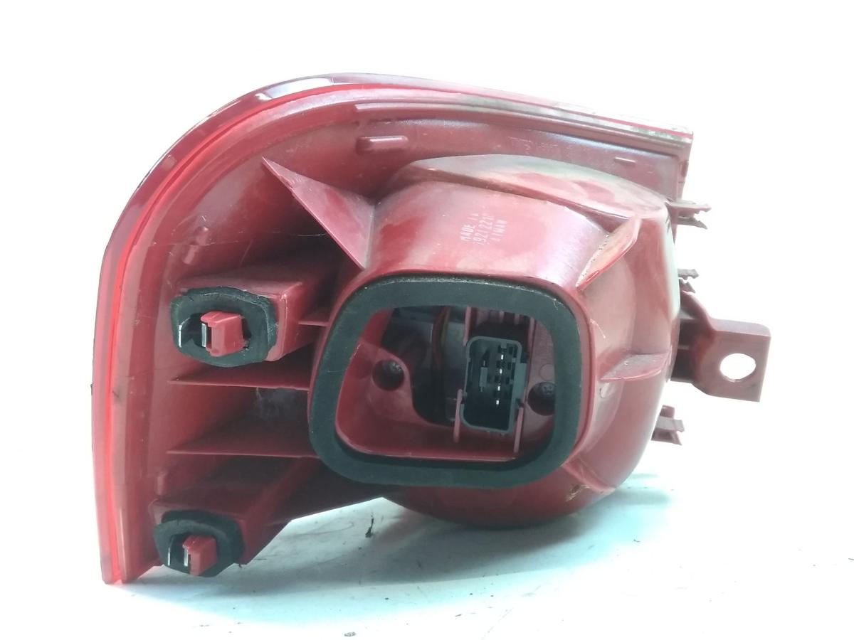 VW Passat 3C Variant LED R&uuml;ckleuchte Schlussleuchte au&szlig;en rechts BJ2010