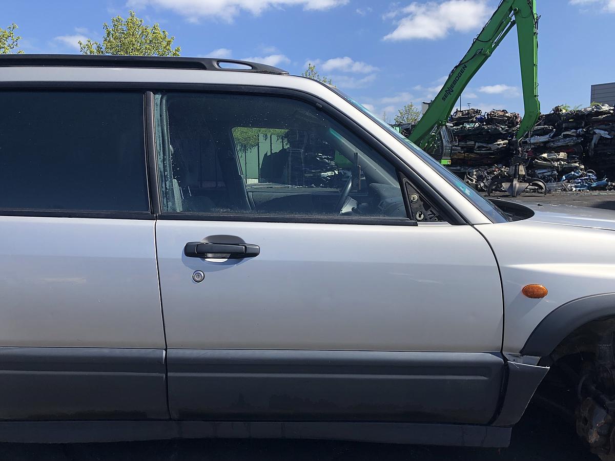 Subaru Forester I SF vor Facelift orig Tür VR 8J6 Royal Silver met Bj 97-01