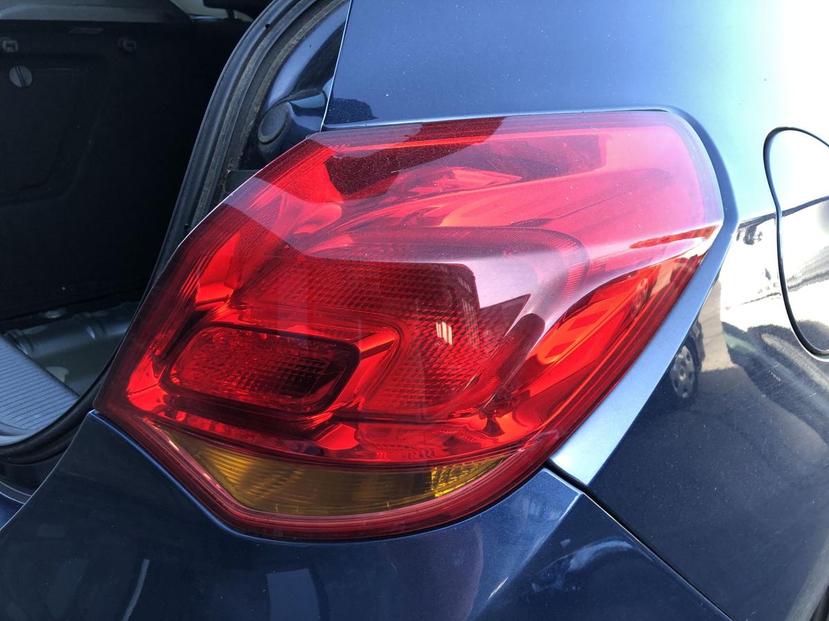 Opel Astra J Rückleuchte rechts Außenecke Rücklicht Heckleuchte Schlusslicht
