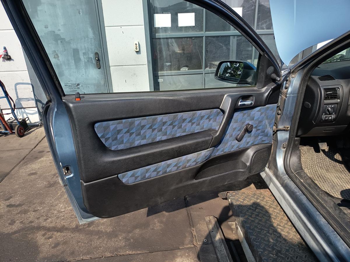 Opel Astra G 3t&uuml;rer original Sitzausstattung komplett Stoff schwarz/blau Bj 1999