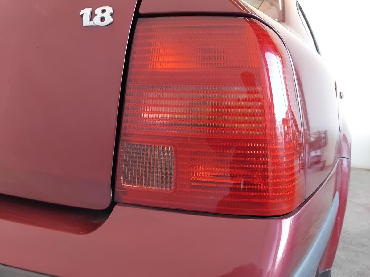 VW Passat 3B Limousine original R&uuml;ckleuchte Heckleuchte rechts BJ1997