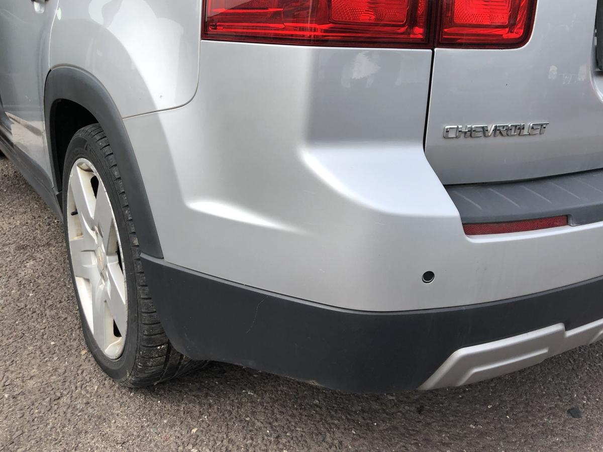 Chevrolet Orlando KL1Y Sto&szlig;f&auml;nger hinten Hecksch&uuml;rze mit PDC GAN Silber