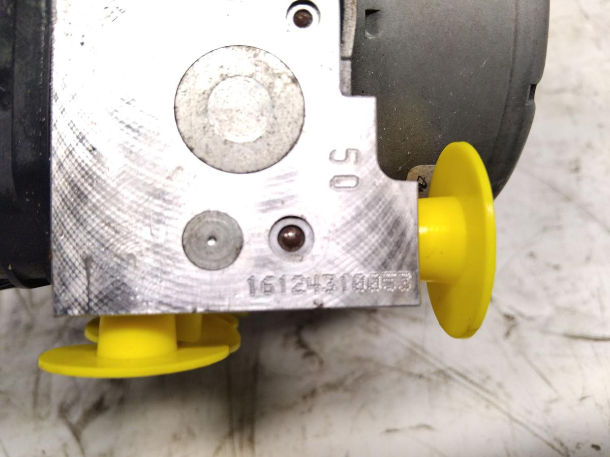 VW Golf 7 GTI original ABS-Block 5Q0614517BK 10.0220-0828.4 Bj.2016