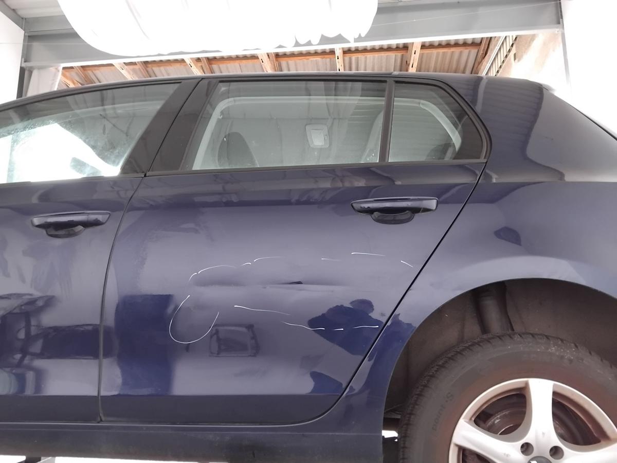 VW Golf 6 Fließheck Tür hinten links LD5Q Shadow Blue beschädigt Dellen BJ2010