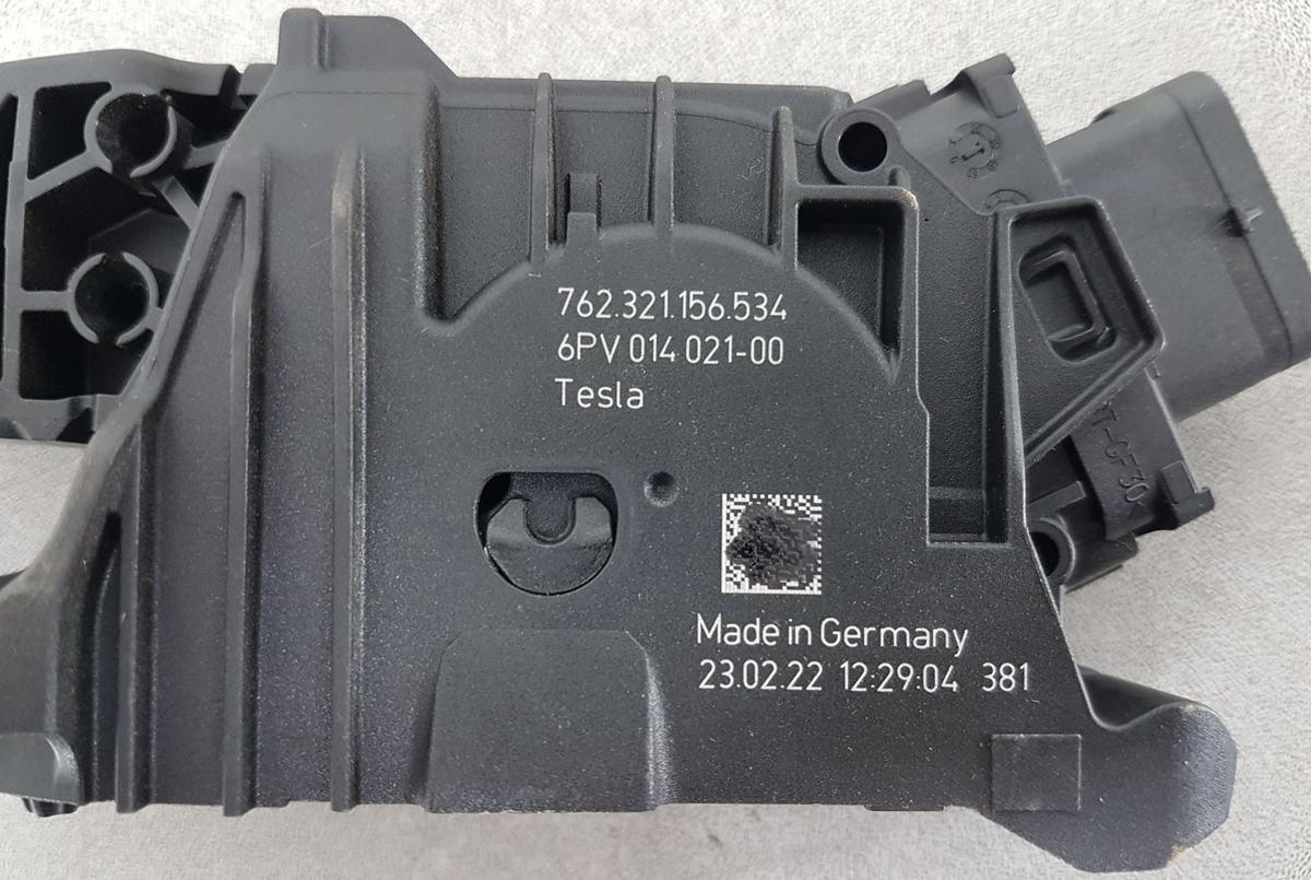 Tesla Model Y Gaspedal Gaspedalsensor Bj2022 762321156534
