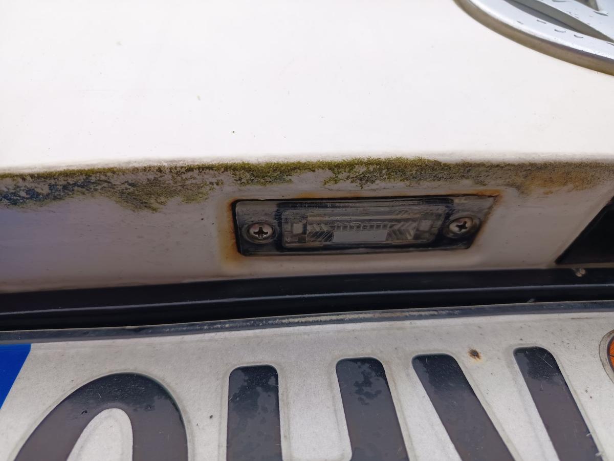 VW Touran 1T original Heckklappe mit Scheibe Rost LB9A Candywei&szlig; Bj 2004