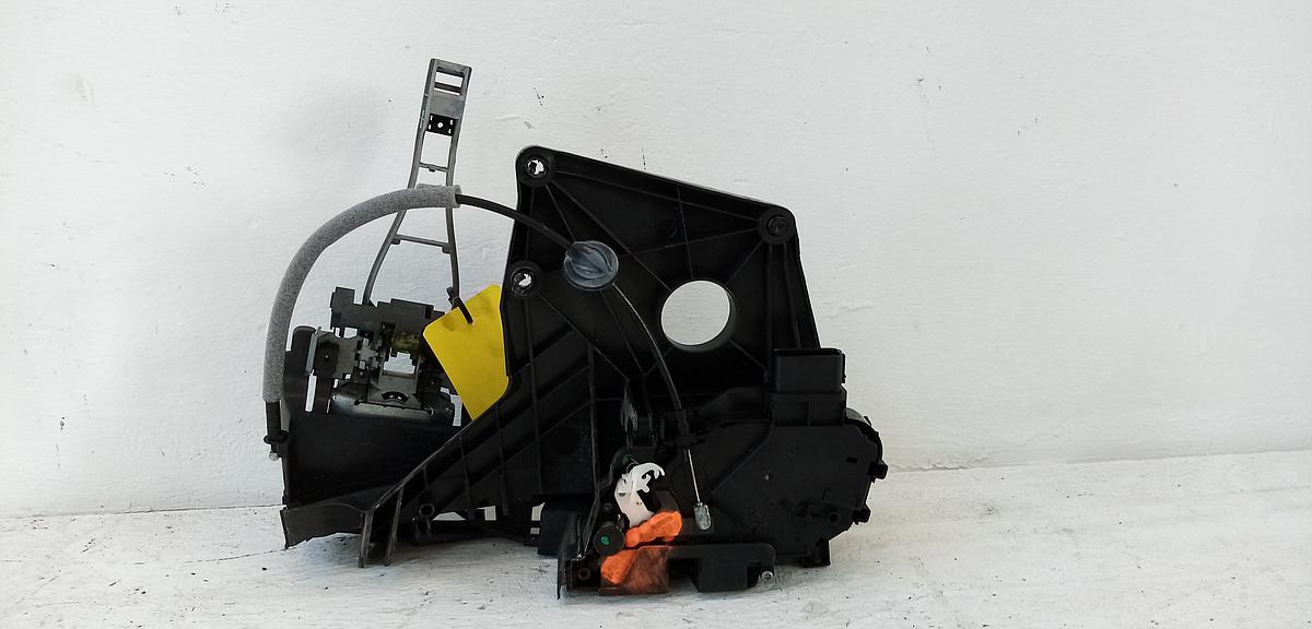 Volvo V70 Bj.08 Türschloss vorn links ZV 30661072