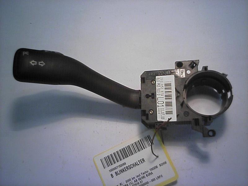 VW Bora 1J Bj.2000 Blinkerschalter 8L0953513G ATW 202852