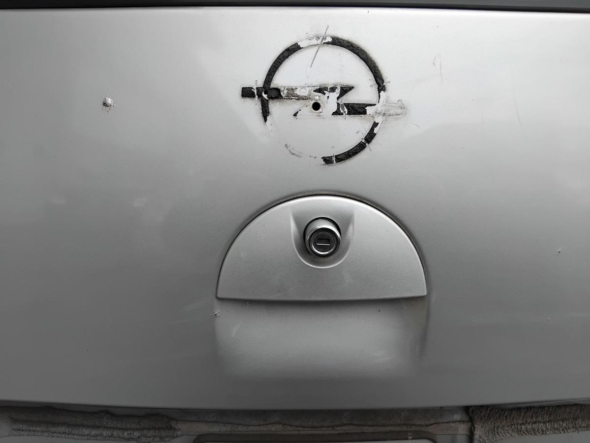 Opel Corsa C Heckklappe mit Heckscheibe starsilbermetallic III Z157 BJ2006
