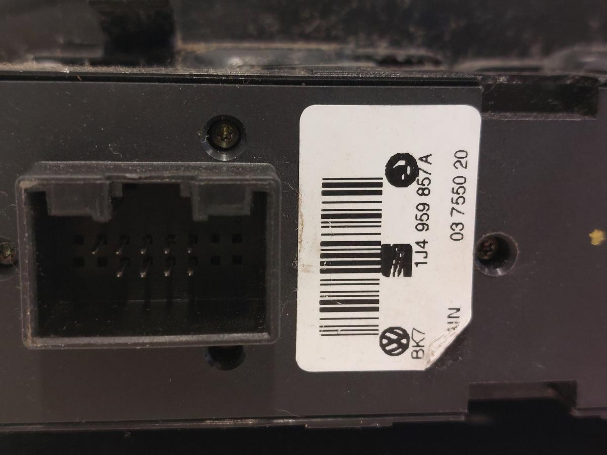 Skoda Octavia 1U Schalter Fensterheber Fensterheberschalter vorn links 4 fach