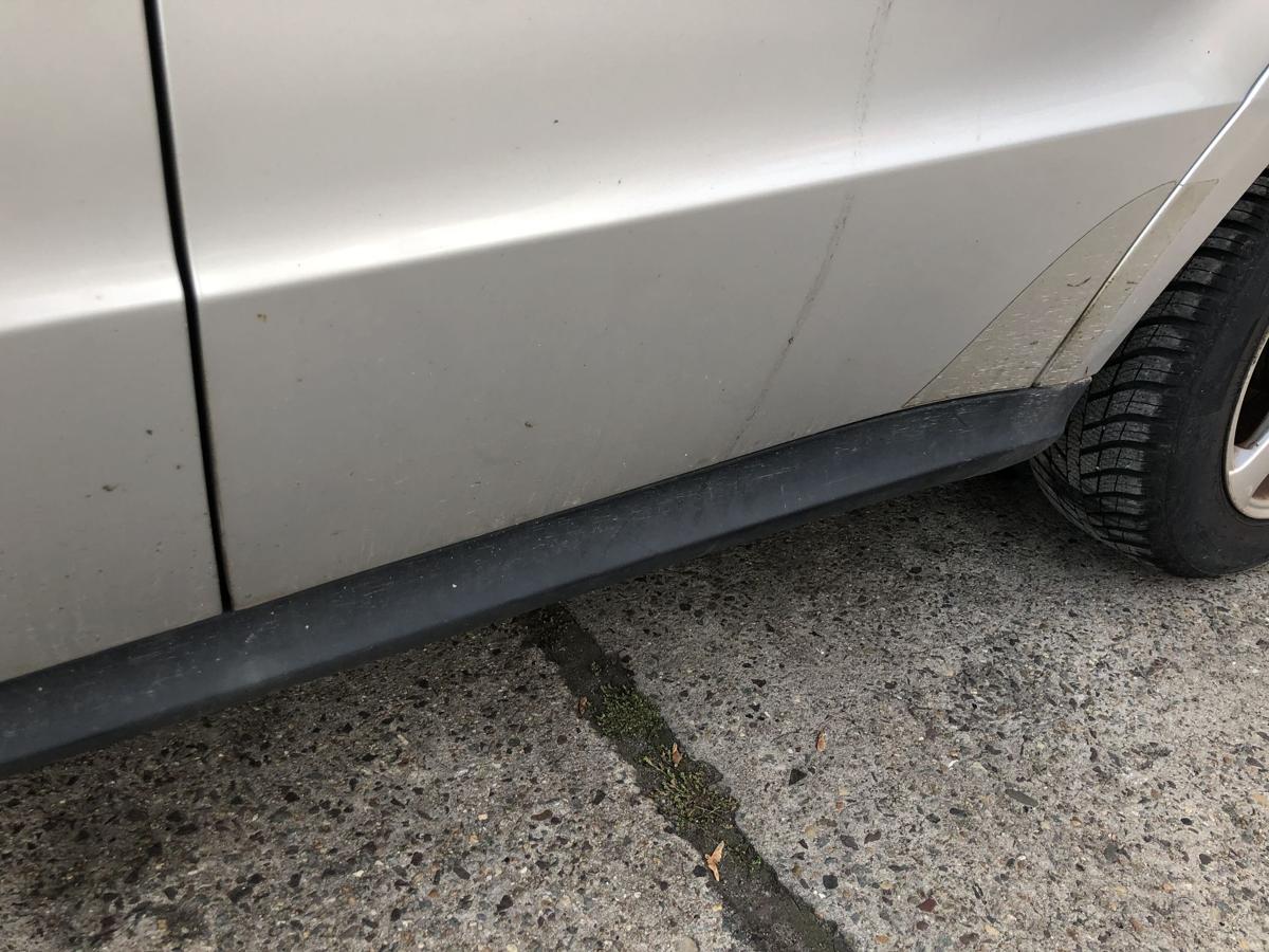 Mercedes A Klasse W169 bis 08 Tür hinten links vor Mopf Fondtür 761 silber