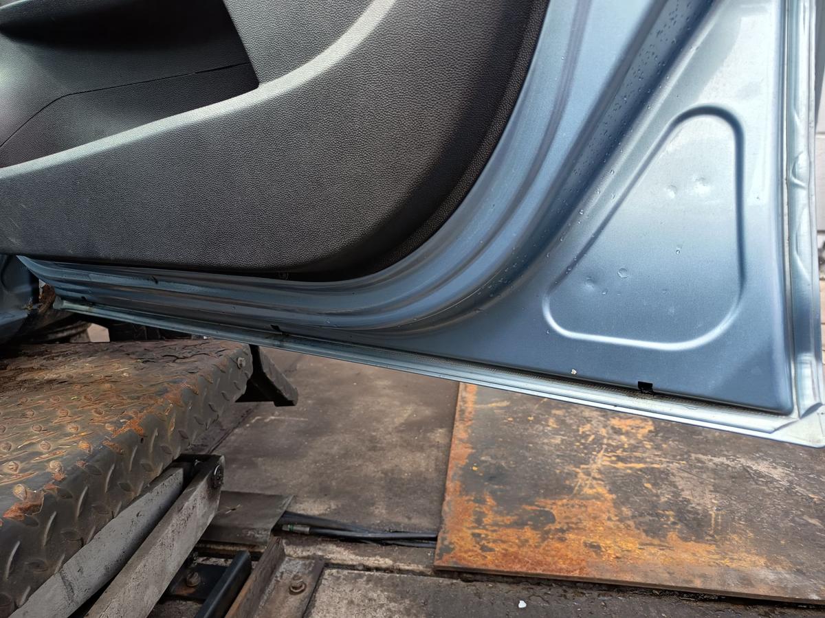 Opel Corsa D 5t&uuml;rer original T&uuml;r vorn rechts Beifahrer Z21C Aeroblau Bj 2007