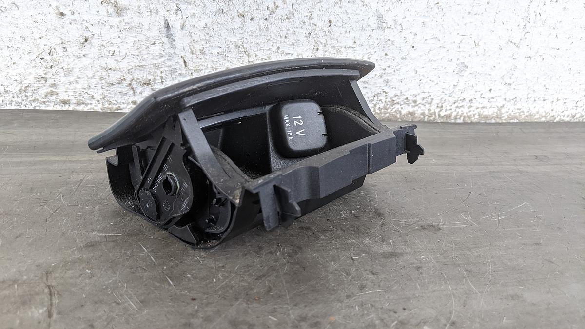 Mercedes CLK C209 Aschenbecher vorn Ascher A2096800650