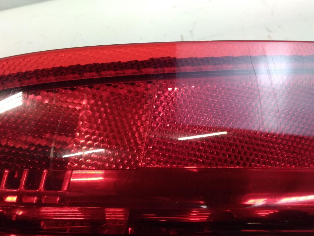 Volvo V50 Facelift original Rückleuchte Heckleuchte rechts BJ2009