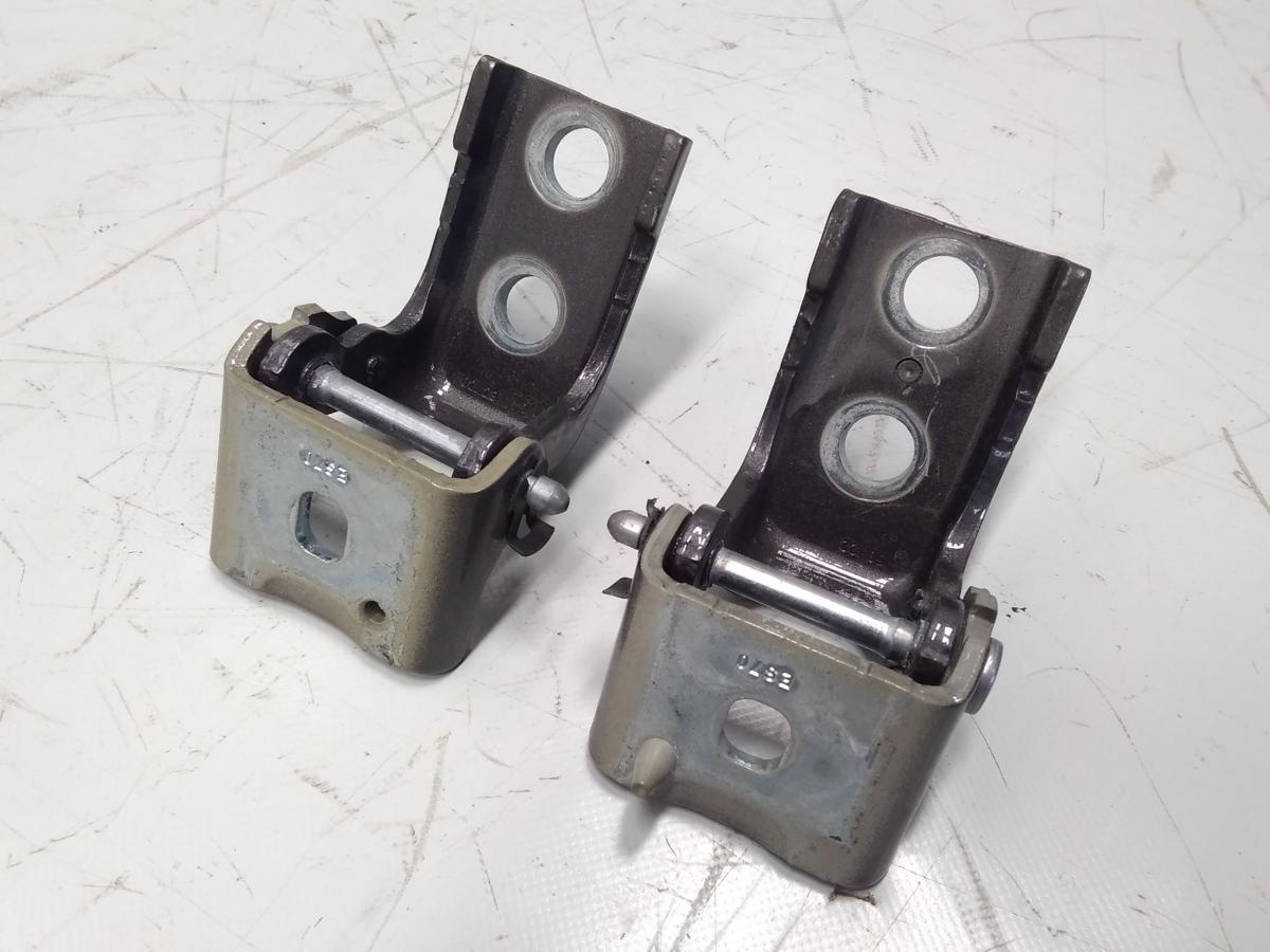 Opel Combo E original Satz Türscharniere vorn links unfallfrei Bj.2023