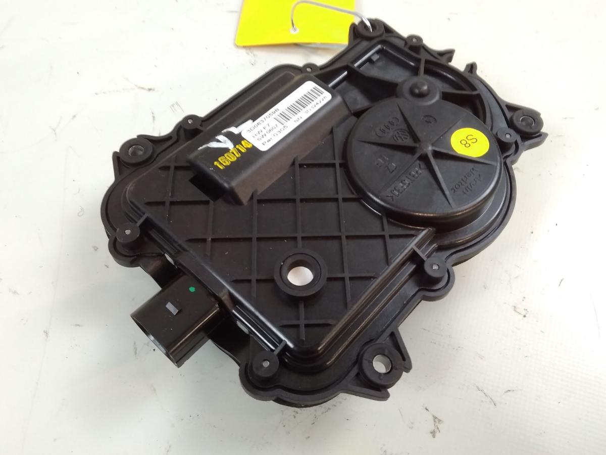 VW Phaeton GP4 original Stellmotor Zuziehhilfe Softclose vorn links Bj.2015