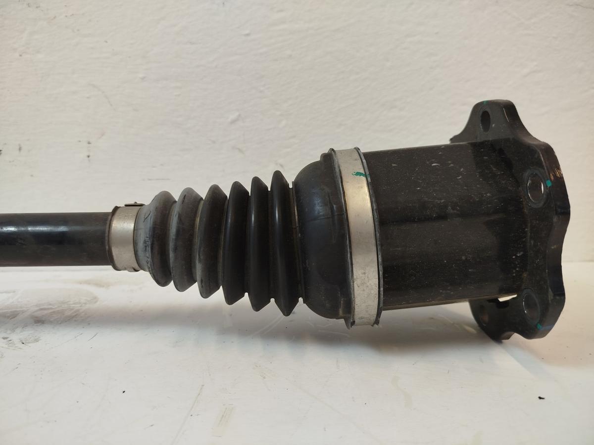 NIO EL6 Elektro SUV Antriebswelle vorn links Gelenkwelle Fahrerseite