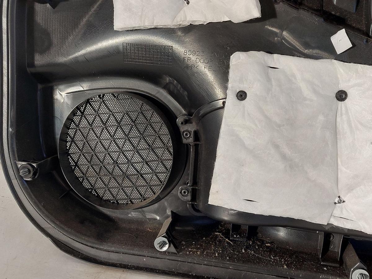 Nissan Leaf ZE1 40kWh T&uuml;rverkleidung vorn links Fahrert&uuml;r Fensterheberschalter