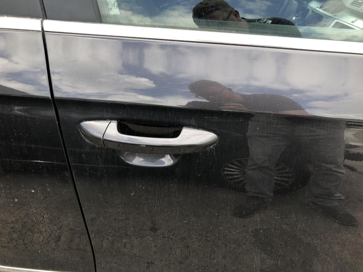 VW Passat 3C B6 Variant T&uuml;r vorn rechts Beifahrert&uuml;r im Rohbau LC8Z Moccabrown