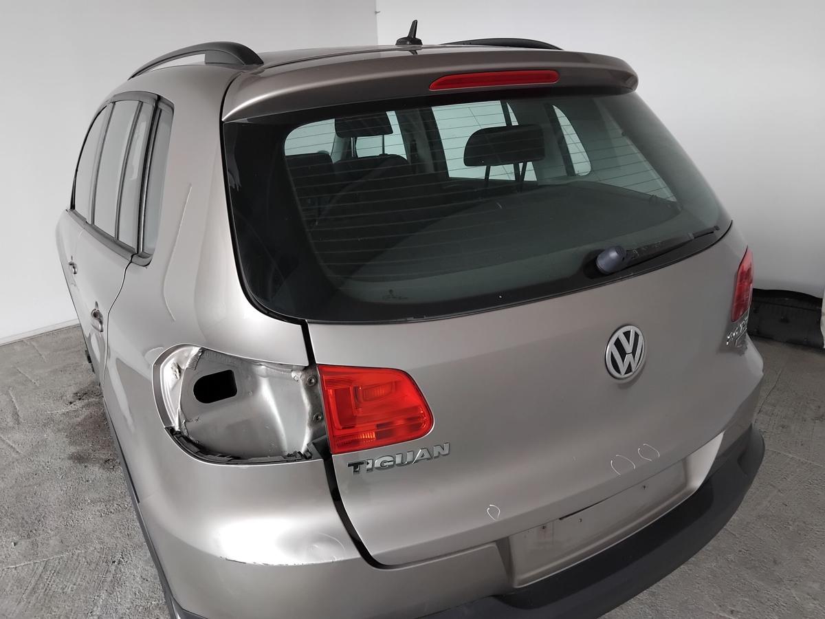 VW Tiguan 5N2 Heckklappe titaniumbeigemetallic LA1X inkl. Scheibe BJ2012