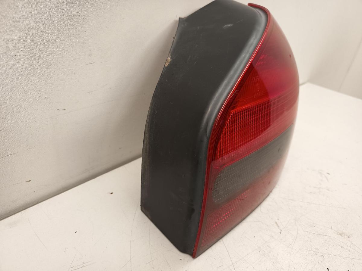 Audi A3 8L original Rückleuchte rechts Heck/Schluss/Licht Bj 1998