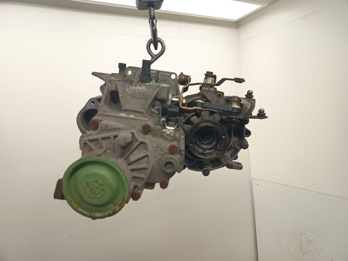 Audi A3 8L originale Schaltgetriebe 5G Getriebecode: DLP 147.567 Bj 1998