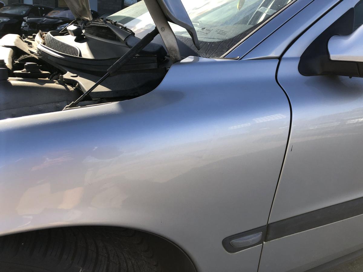 Volvo S60 Typ P24 Kotfl&uuml;gel vorn links Fahrerseite Seitenwand 42600 Silvermet.