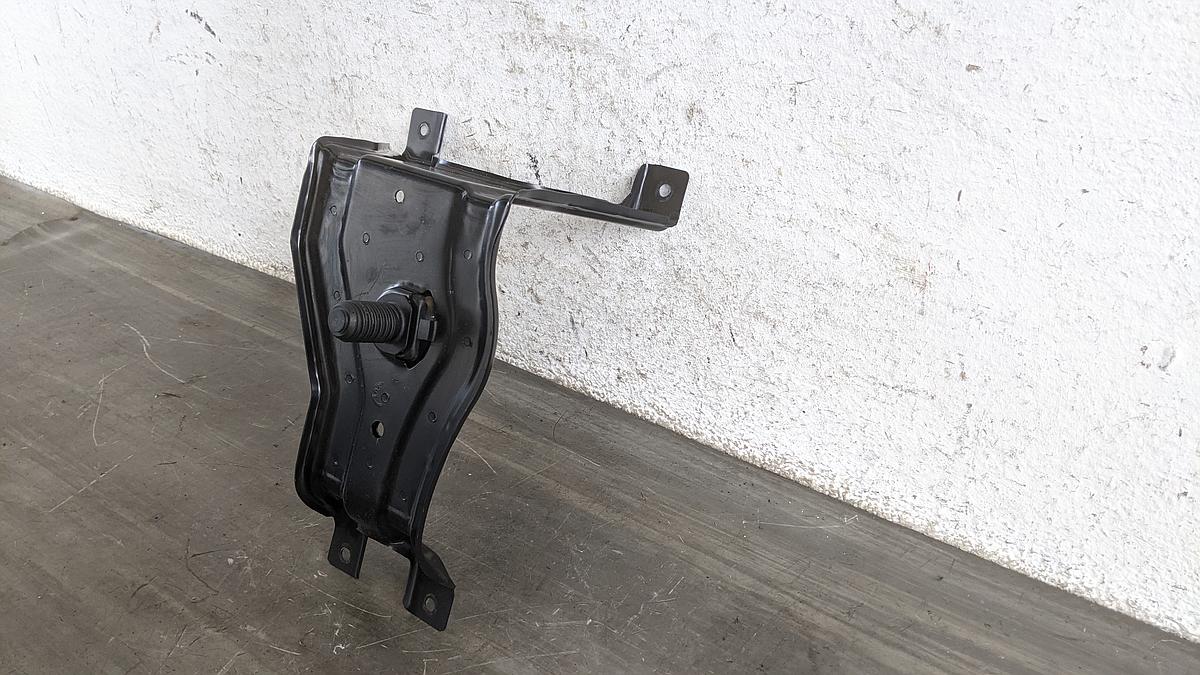 Audi A6 4G C7 Avant Halter Notrad Kofferraum 4G0802715