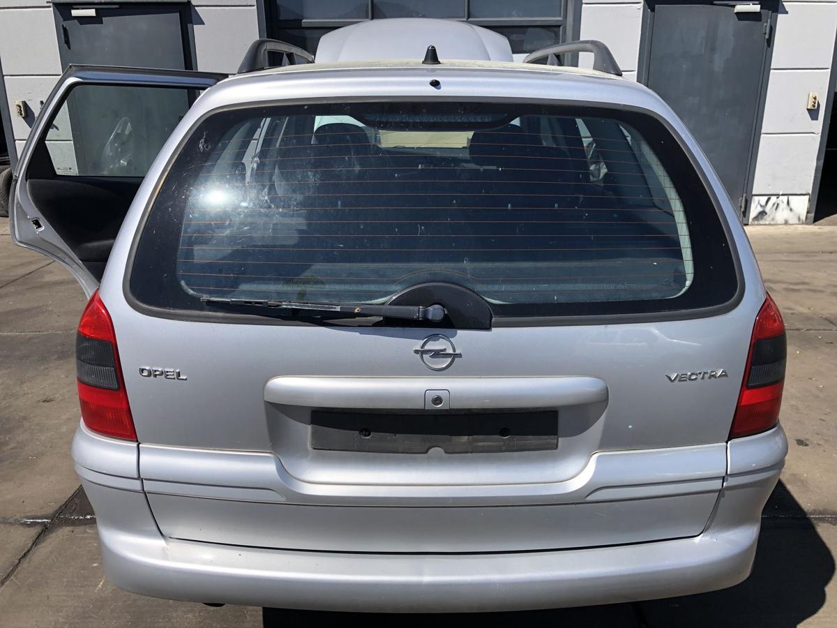 Opel Vectra B Caravan original Heckklappe mit Scheibe L147 Starsilber Bj 2001