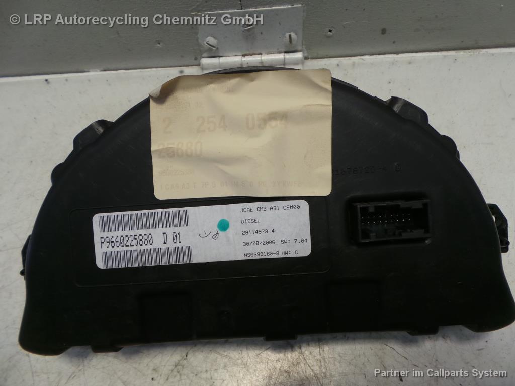 Citroen C2 (J) BJ 2006 Kombiinstrument Tacho P9660225880 1.4TD 50KW