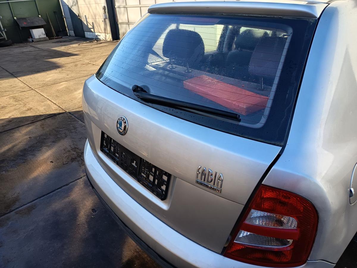 Skoda Fabia 6Y Limo original Heckklappe mit Scheibe F7T Diamantsilber Bj 2002