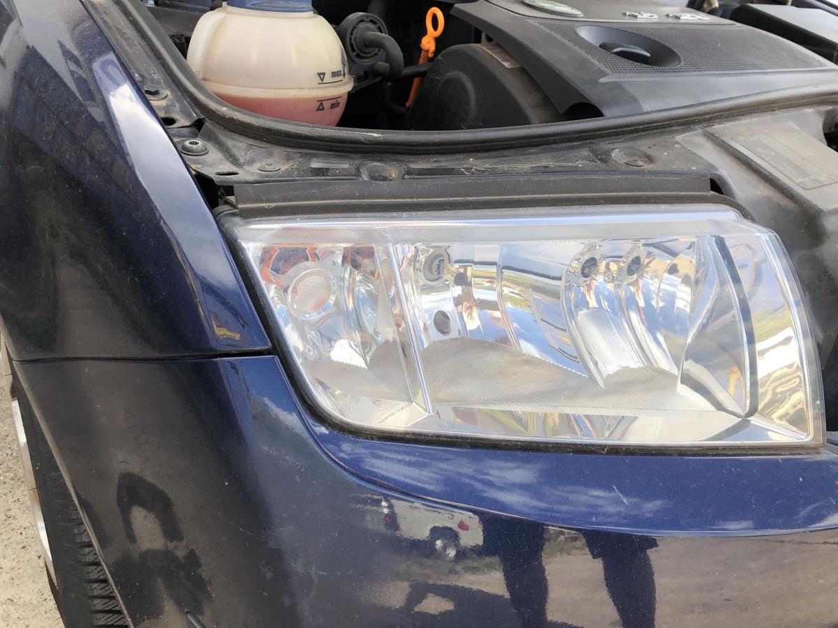 Skoda Fabia 6Y Scheinwerfer rechts Hauptscheinwerfer Halogen HELLA OEM