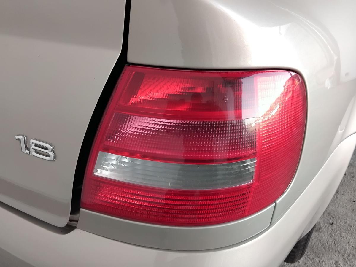 Audi A4 B5 Limousine original R&uuml;ckleuchte Heckleuchte rechts Facelift BJ1999