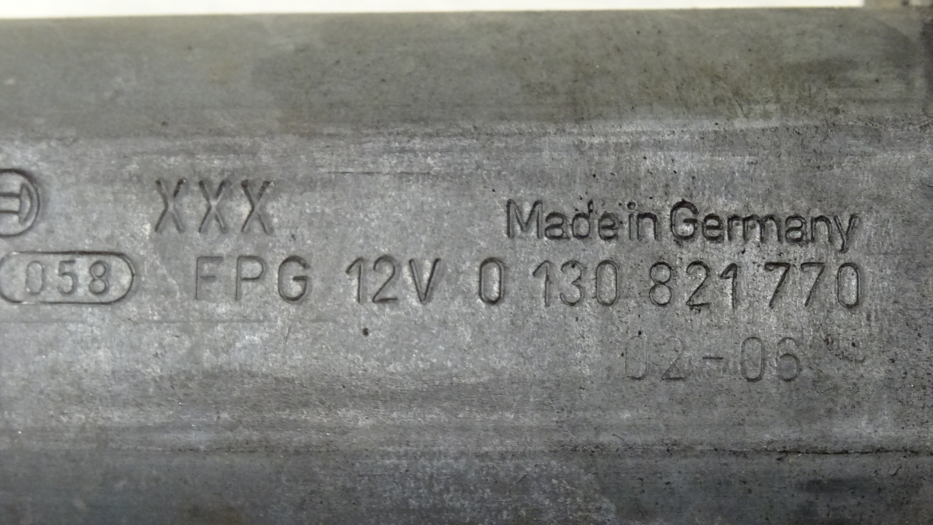 Ford Mondeo BWY Tunier Bj2002 Motor Fensterheber vorn links 0130821770 Fensterhebermotor 8 Pins