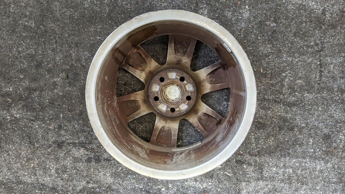 Skoda Fabia 6Y Satz Alufelgen Aluräder Alurad Leichtmetallfelgen 6Jx15H2 ET 43